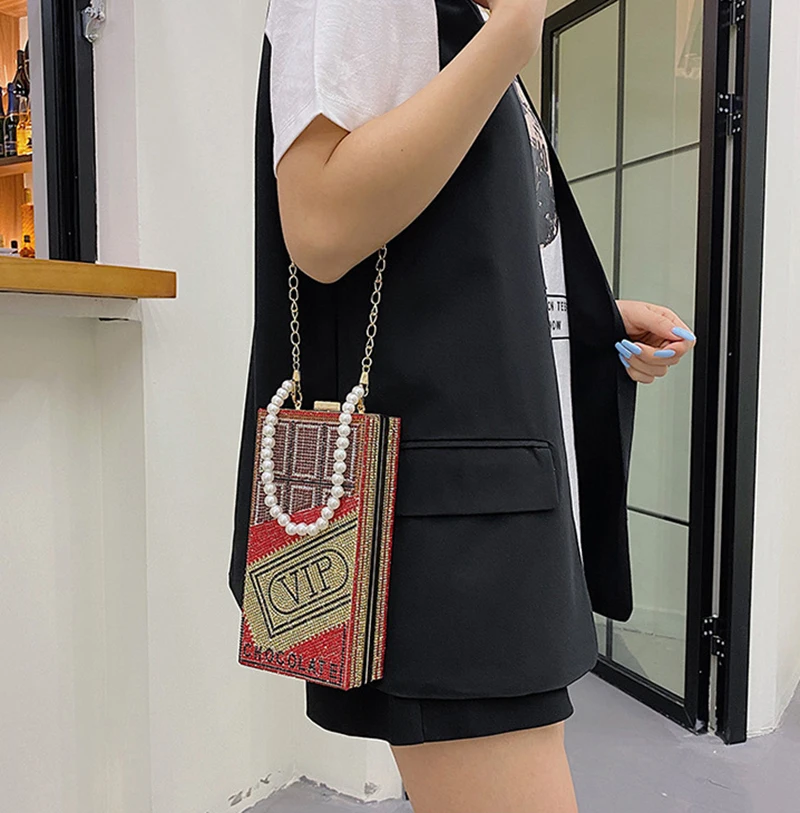 

Luxury Female Diamond Flap Handbags Trendy Designer Crystal Box Shoulder Bolsa 2021 Spring Pearl Handle Chains Crossbody Purses