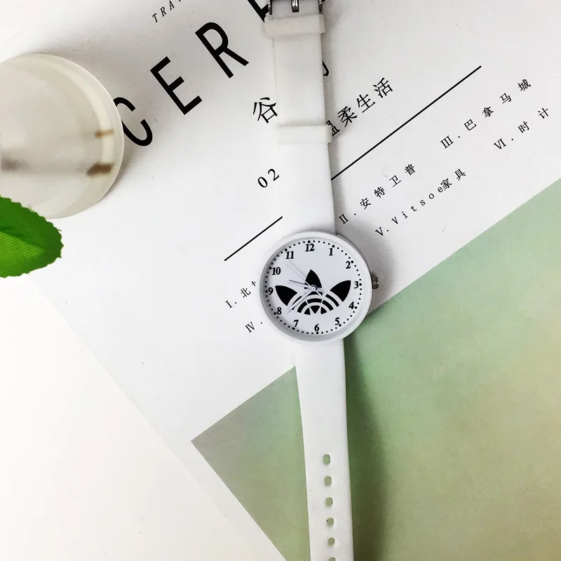 Модные простые детские часы спортивные фирменные Силиконовые кварцевые