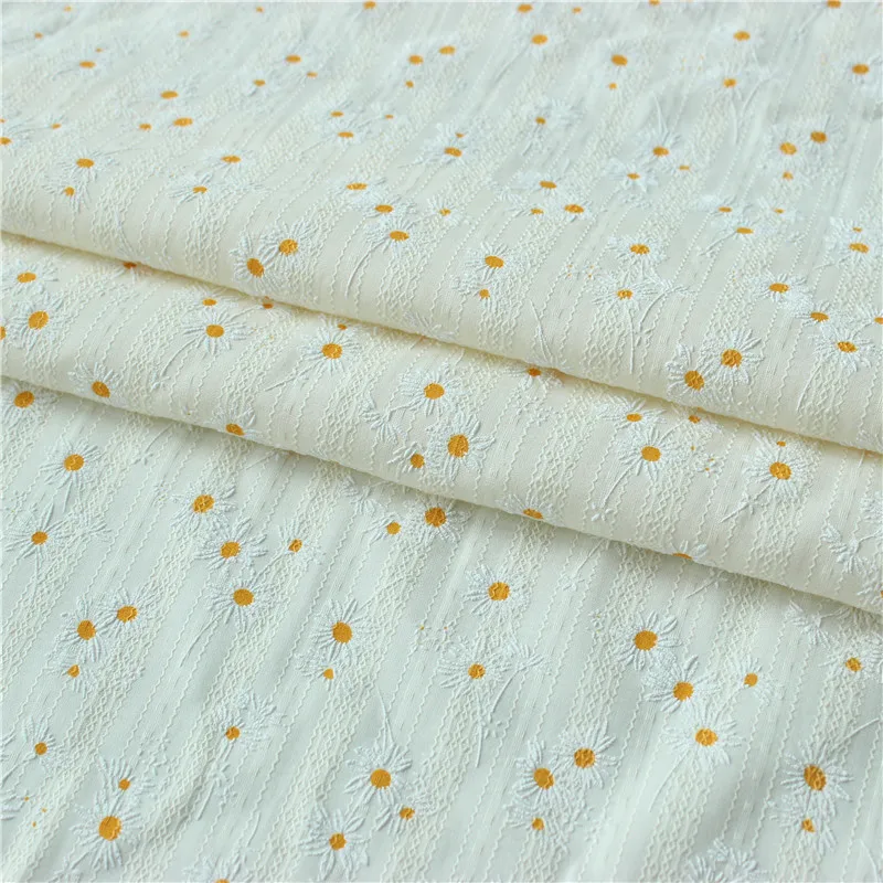 

100cm*150cm Little daisy Jacquard Cotton Gauze Fabric Thin Floral Cotton
