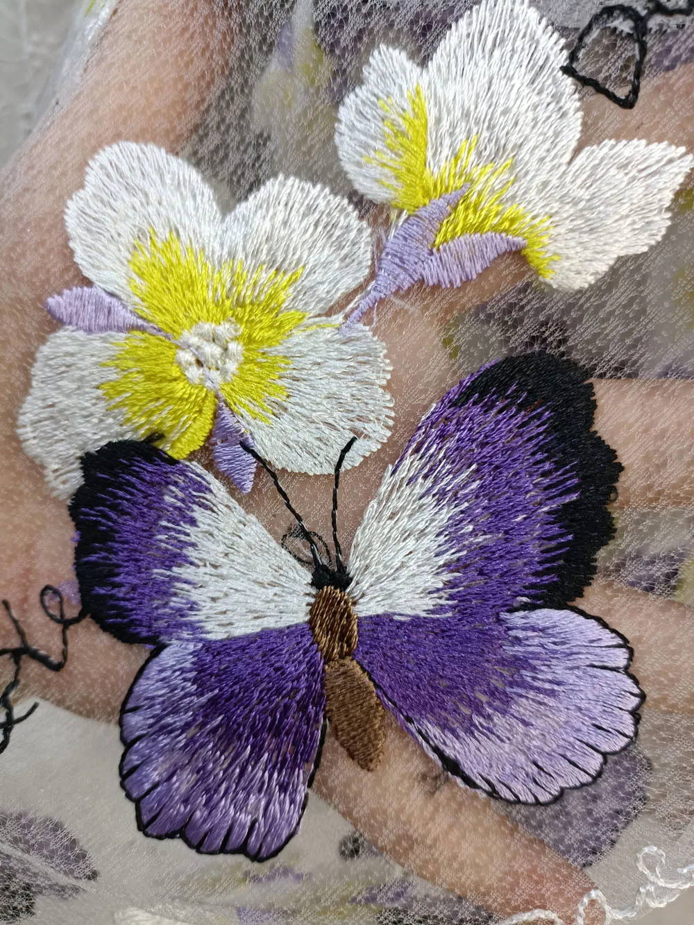 

2021 High Quality Lace Fabric Diamond Mesh Embroidery Butterfly French Small Fresh Design Sewing Dress Skirt 5 Yards Wholesale