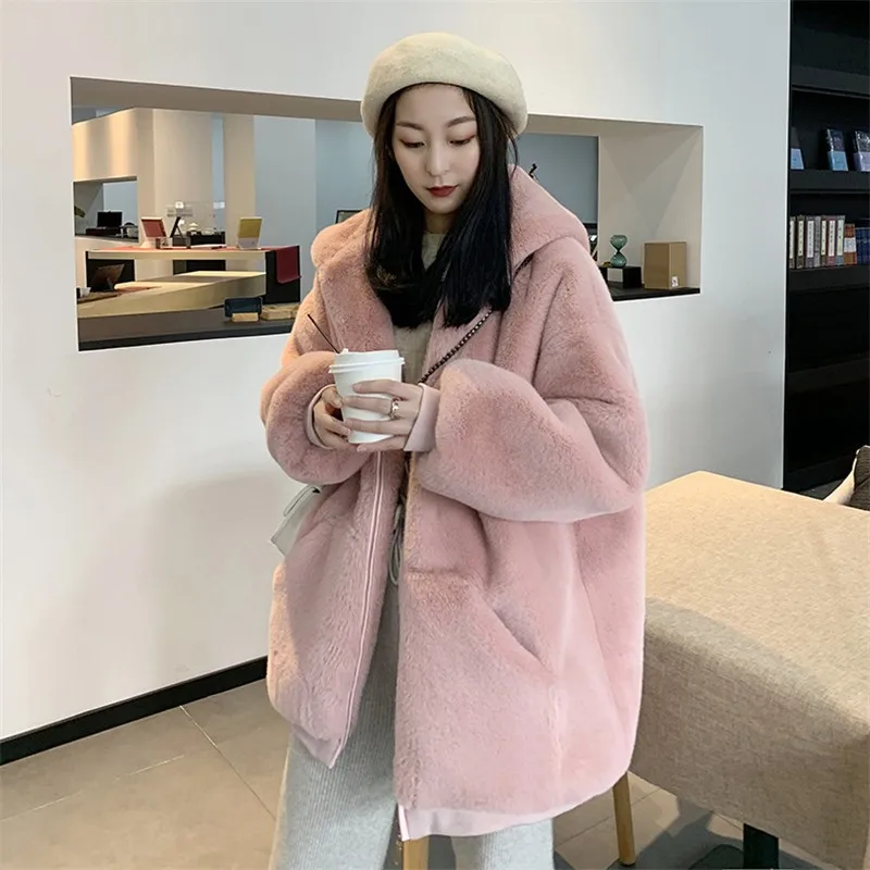 2021 New Women Winter Warm Faux Fur Coat Thick Women Long Coat Hooded High Quality Fluffy Furry Women Warm Coat Casaco Feminino