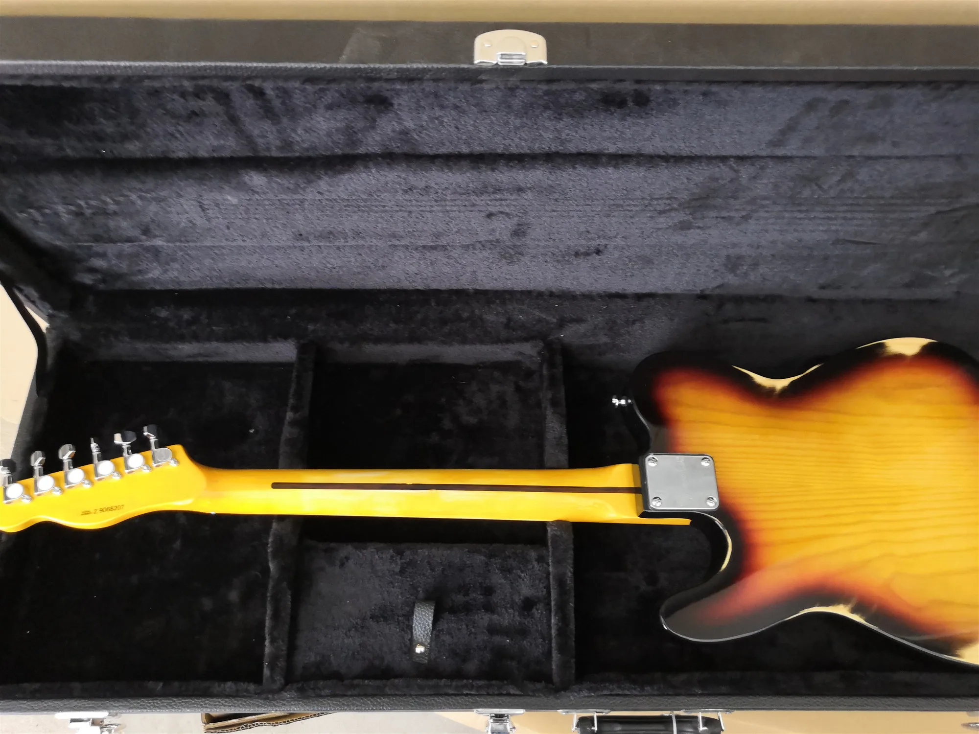 Полу полые F отверстие реликтовая sunburst Цвет tlr Гитары черная накладка клен гриф