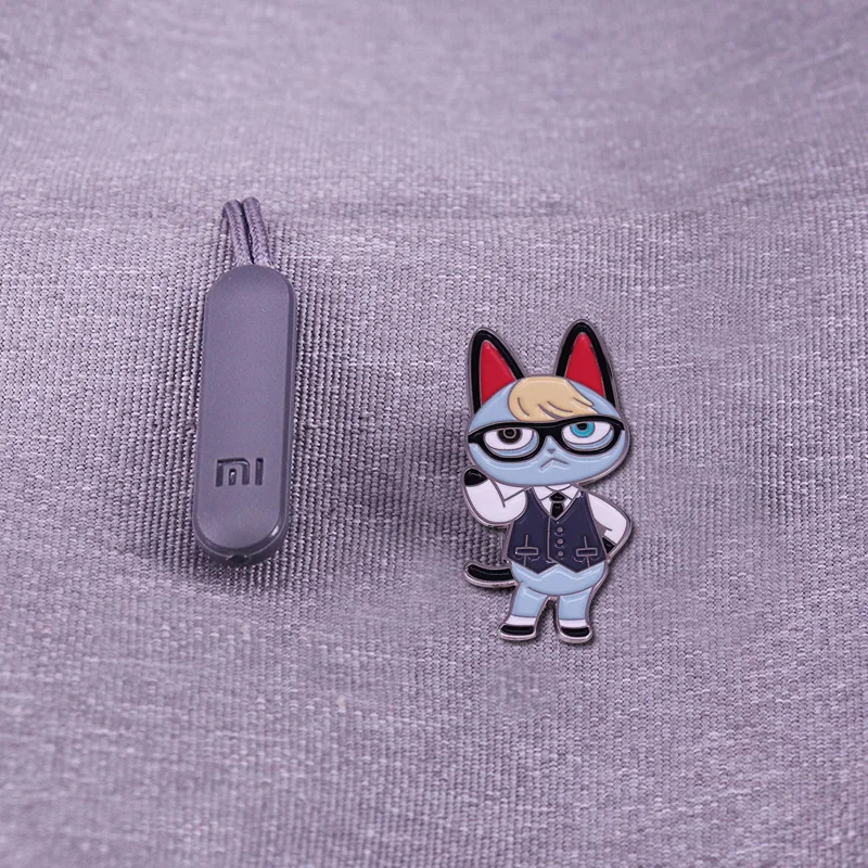 Крутая эмалированная заколка в виде кошки Раймонд и его костюм горничной