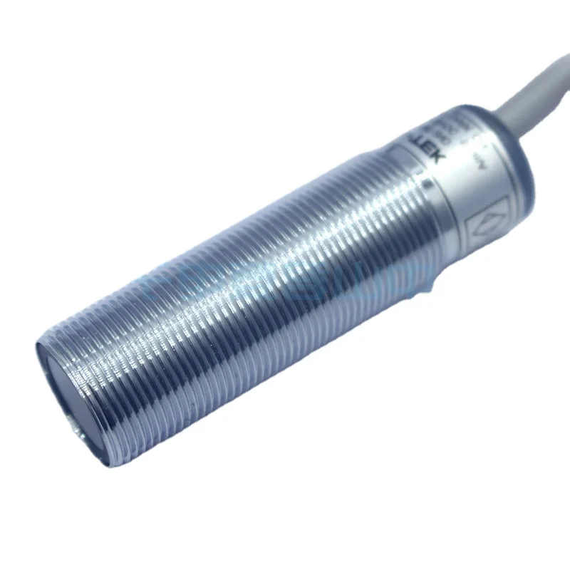 

G-TEK M18 cylindrical photoelectric sensor the detection distance is 20mm NPN/PNP IP67 10-30VDC new and original