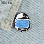 Мне нужно больше космонавта эмали штырь пользовательские космонавт Броши рюкзак одежда блестящий значок весело, ювелирное изделие, подарок для детей друзей