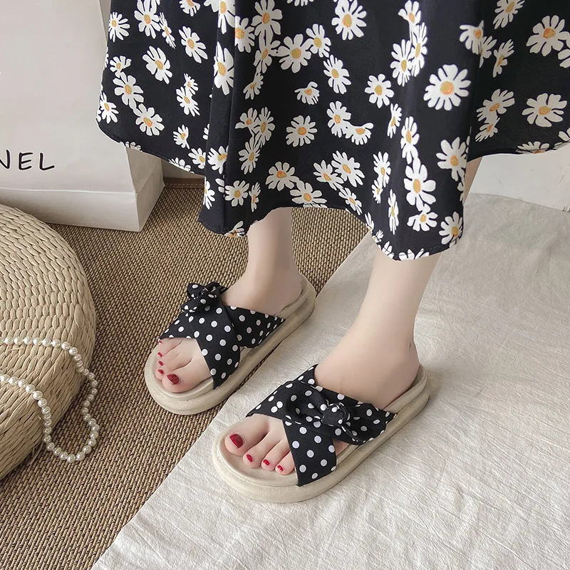 

Shoes Med Slippers Flat Lady Slipers Women Cross-Tied Butterfly-Knot Luxury Slides Shale Female Beach Girl 2021 Designer Sabot R