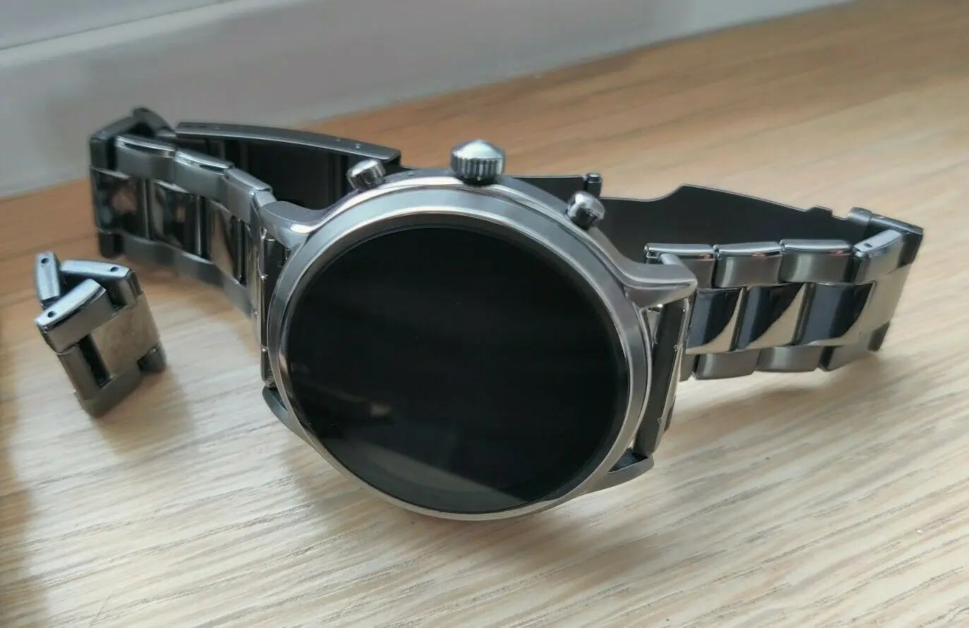 

Fossil The Carlyle HR Gen 5 44mm Case Men's Bracelet/Link Band Smart Watch