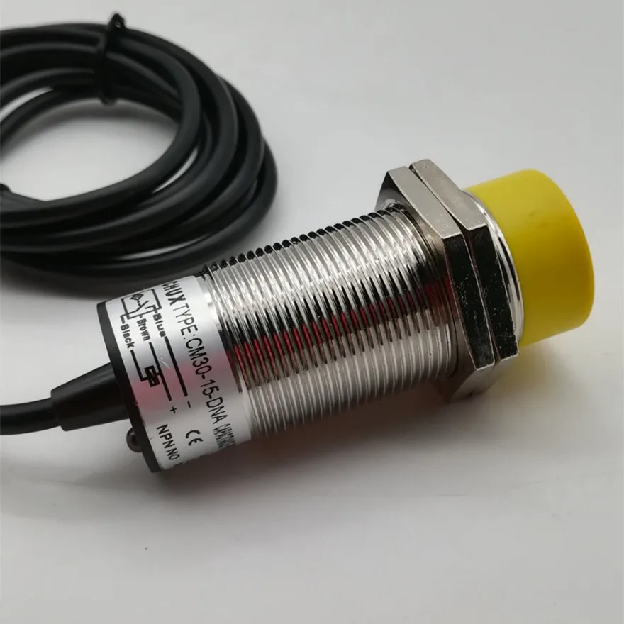 Емкостный датчик приближения с регулируемым расстоянием M30 обнаруживает 10 мм npn