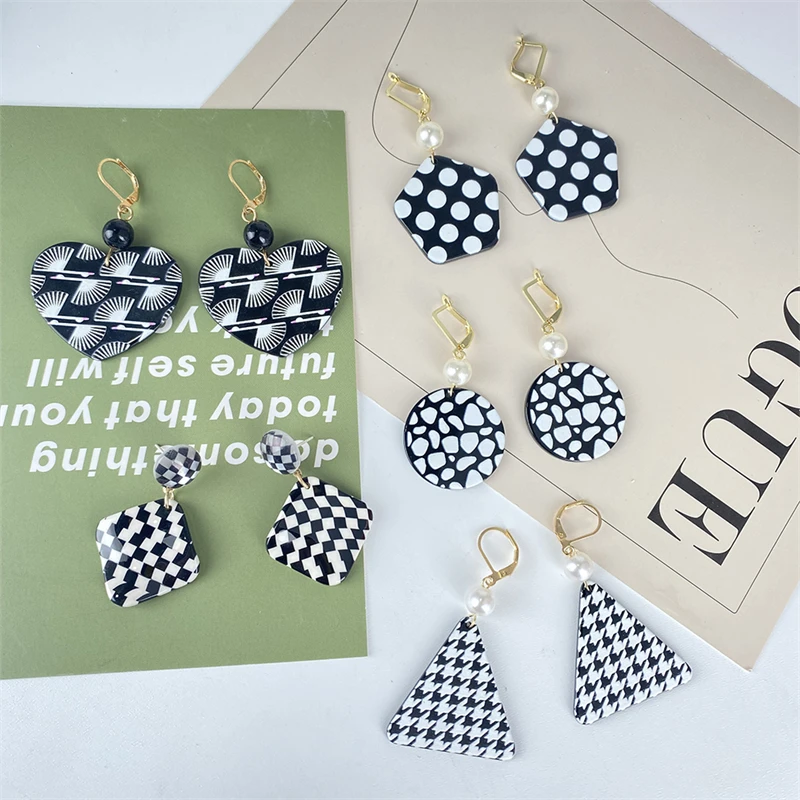 

Heart Round Triangle Geometric Gold Color Dangle Earrings for Women 2021 New Party Birthday Wedding Jewelry Pearls Drop Earring