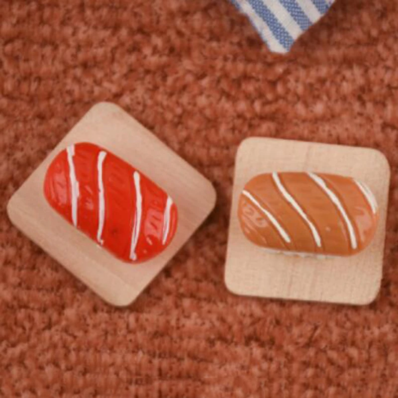 

1/12 Scale Simulation Sushi Bread Model Accessories Kitchen Toy 1:12 DollHouse Miniature Model For Dollhouse Decals