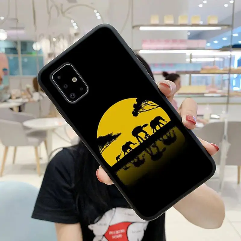 

Moon Wolf Giraffe Soft Cover Phone Case For Samsung S9 10 20Plus Note 7 8 9 10 10plus Pro J8 M30 31 A30s A71