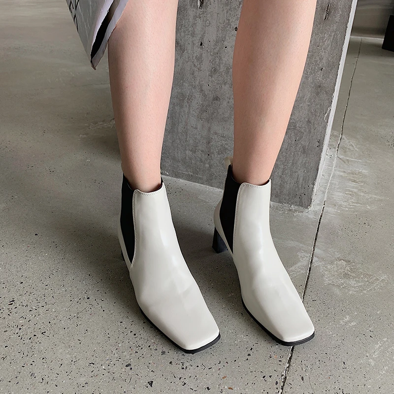 Женские ботильоны со змеиным принтом короткие ботинки челси на толстом высоком