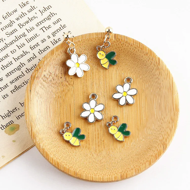 10 шт./лот очаровательные эмалевые подвески в форме цветка пчелы модные ювелирные