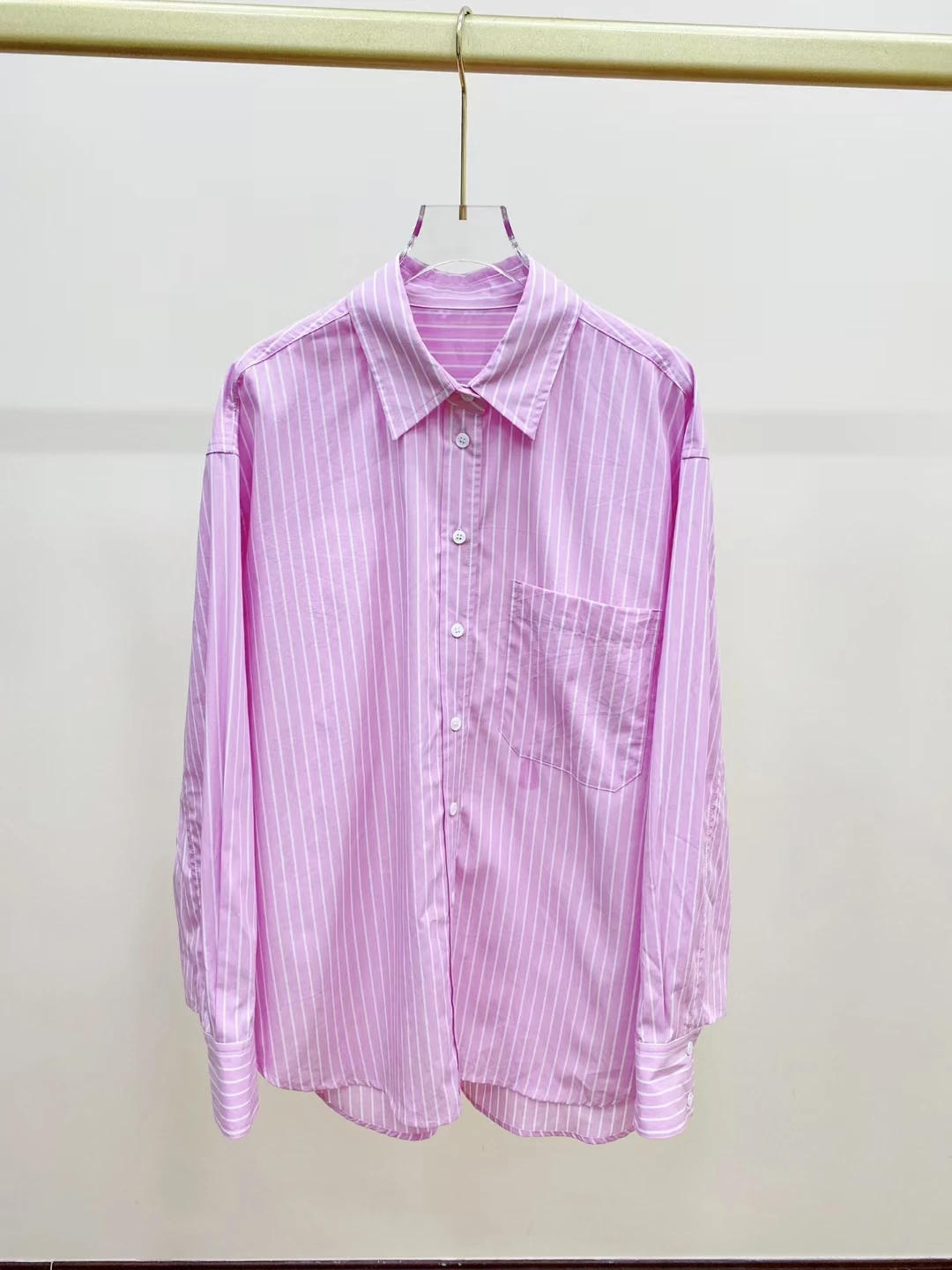 

Women Pink Vertical Stripes Blouse Back Letter Hot Rhinestones 100% Cotton Chemise Top Turn-Down Collar Long Sleeve Shirt for Ol