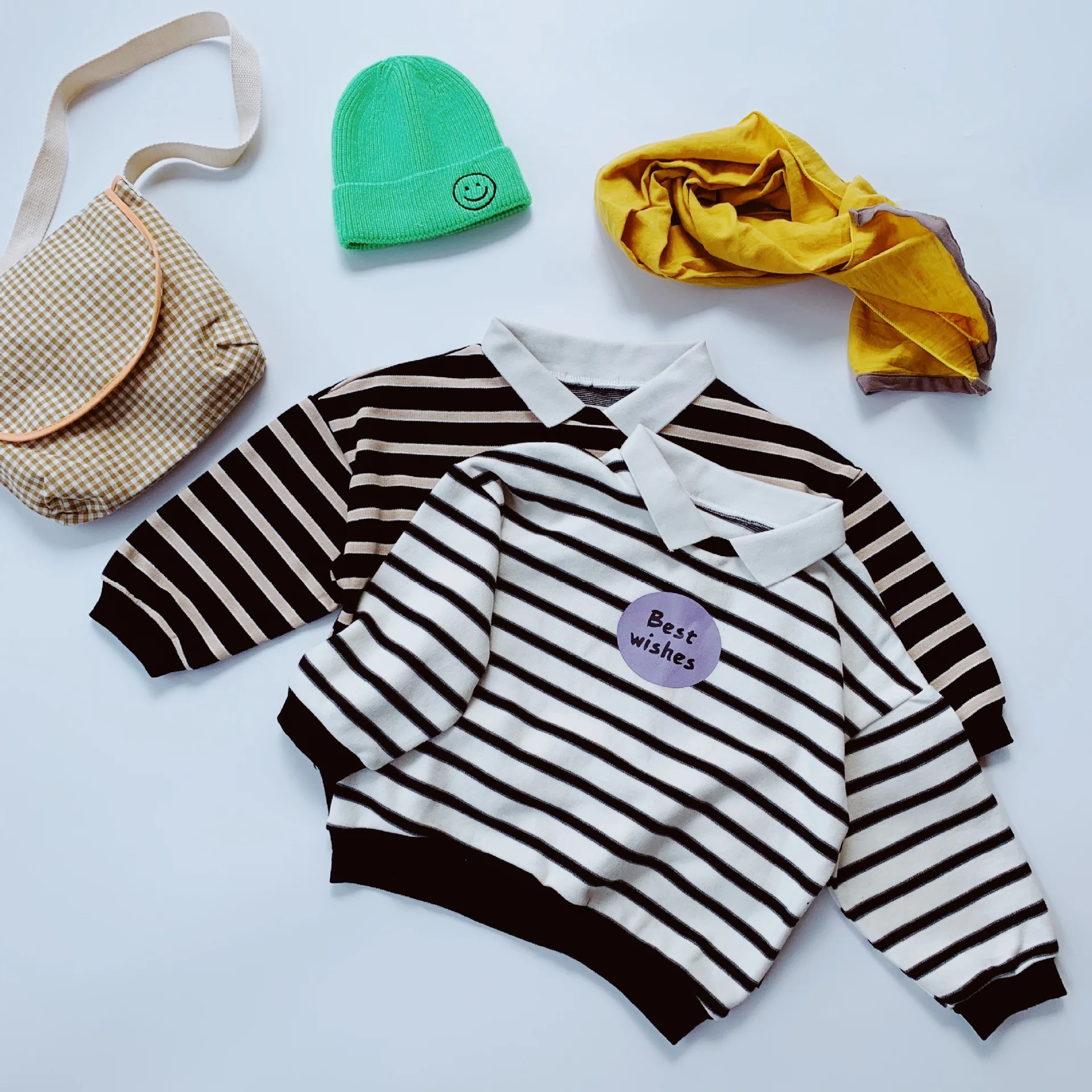 Модные пуловеры в полоску с буквенным принтом для мальчиков на раннюю осень