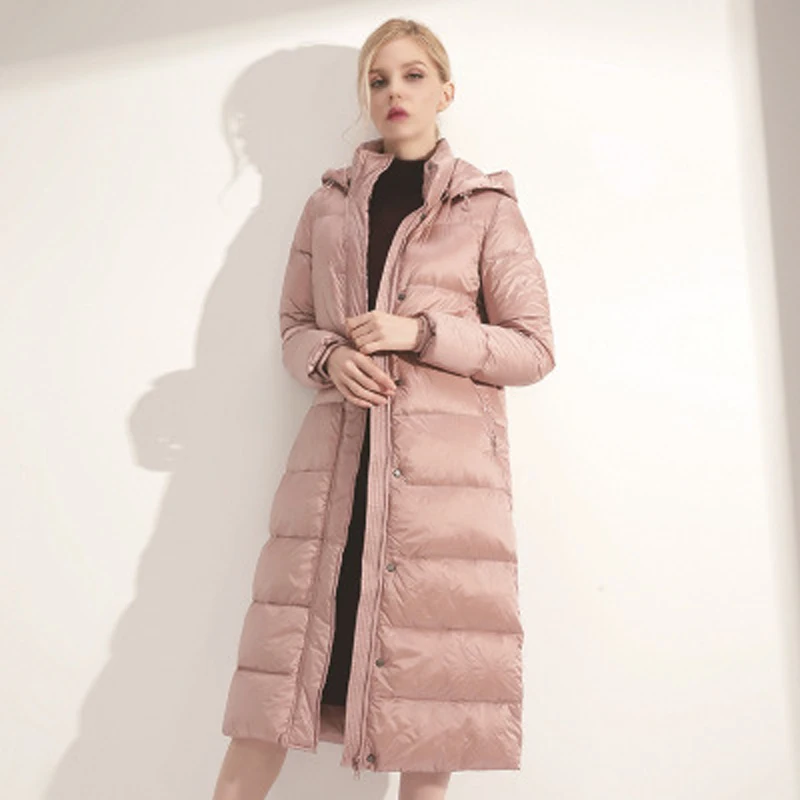 Женская длинная куртка на утином пуху с капюшоном и длинным рукавом | одежда