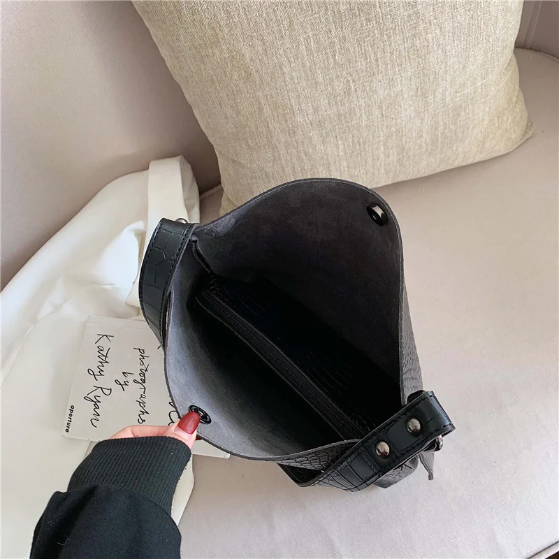 

Alligator Bucket Bags Women Crocodile Pattern Handbag Capacity Casual Crocodile Shoulder Messenger Bags Ladies PU Purse