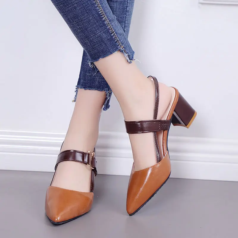 Туфли лодочки с острым носком и ремешком на пятке Женские дизайнерские туфли