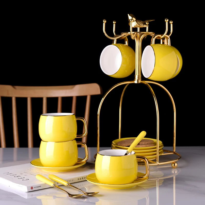 

Европейский керамический набор кофейных чашек, креативный фарфор с золотой отделкой, набор кофейных чашек, британские чашки для послеобеде...