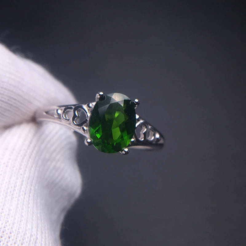 Кольцо из диопсида и серебра 925 пробы с кварцевым покрытием | Украшения