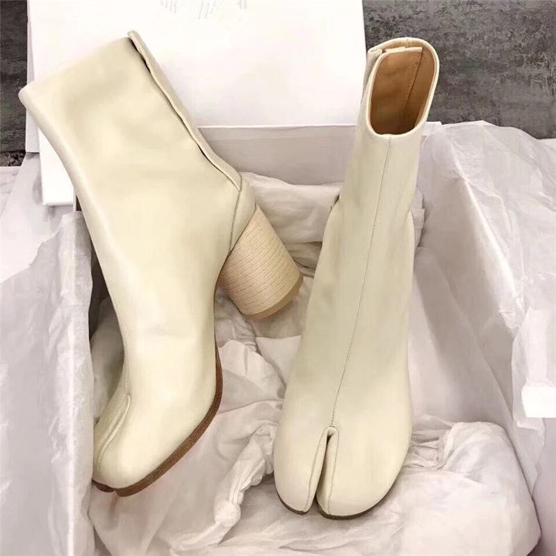 Zapatos mujer; Новинка; дизайнерские женские ботинки в стиле таби; женские ботильоны из натуральной кожи на массивном каблуке; Цвет серебристый, белый, черный; женская обувь