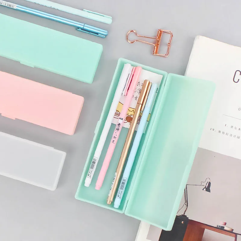 Простой полупрозрачный матовый пластиковый ящик для канцелярских