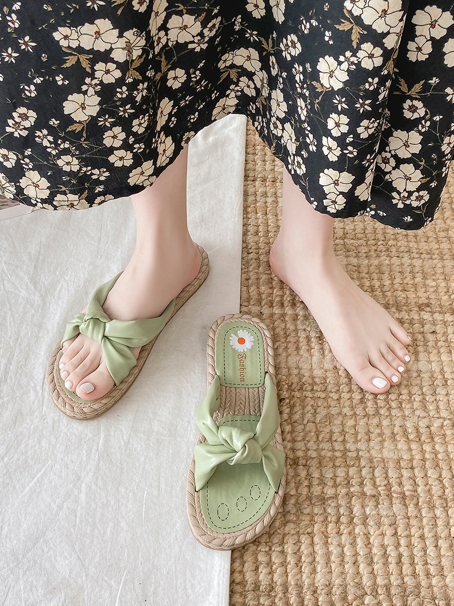 

Shoes Slippers Flat Slipers Women Low Slides Fashion Shale Female Beach 2021 Soft Summer Luxury Sabot Rome Bonded Leather Basic