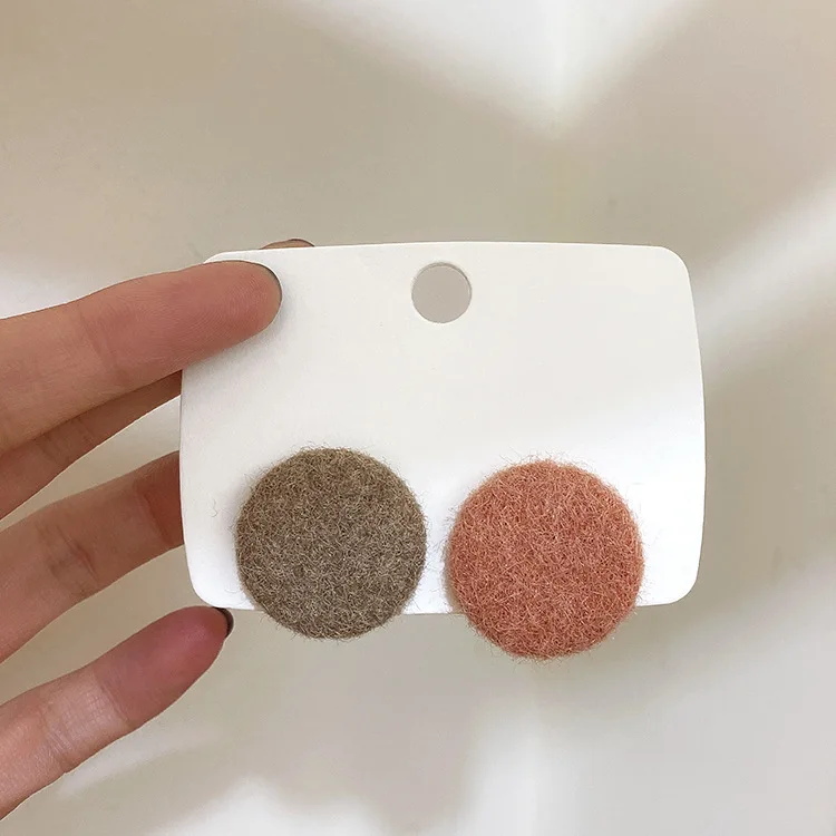 2019 Fashion Autumn Vintage Contrast Color Soft Plush Ball Simple Round Stud Earrings For Women Korean Cute Charm Jewelry Gift | Украшения