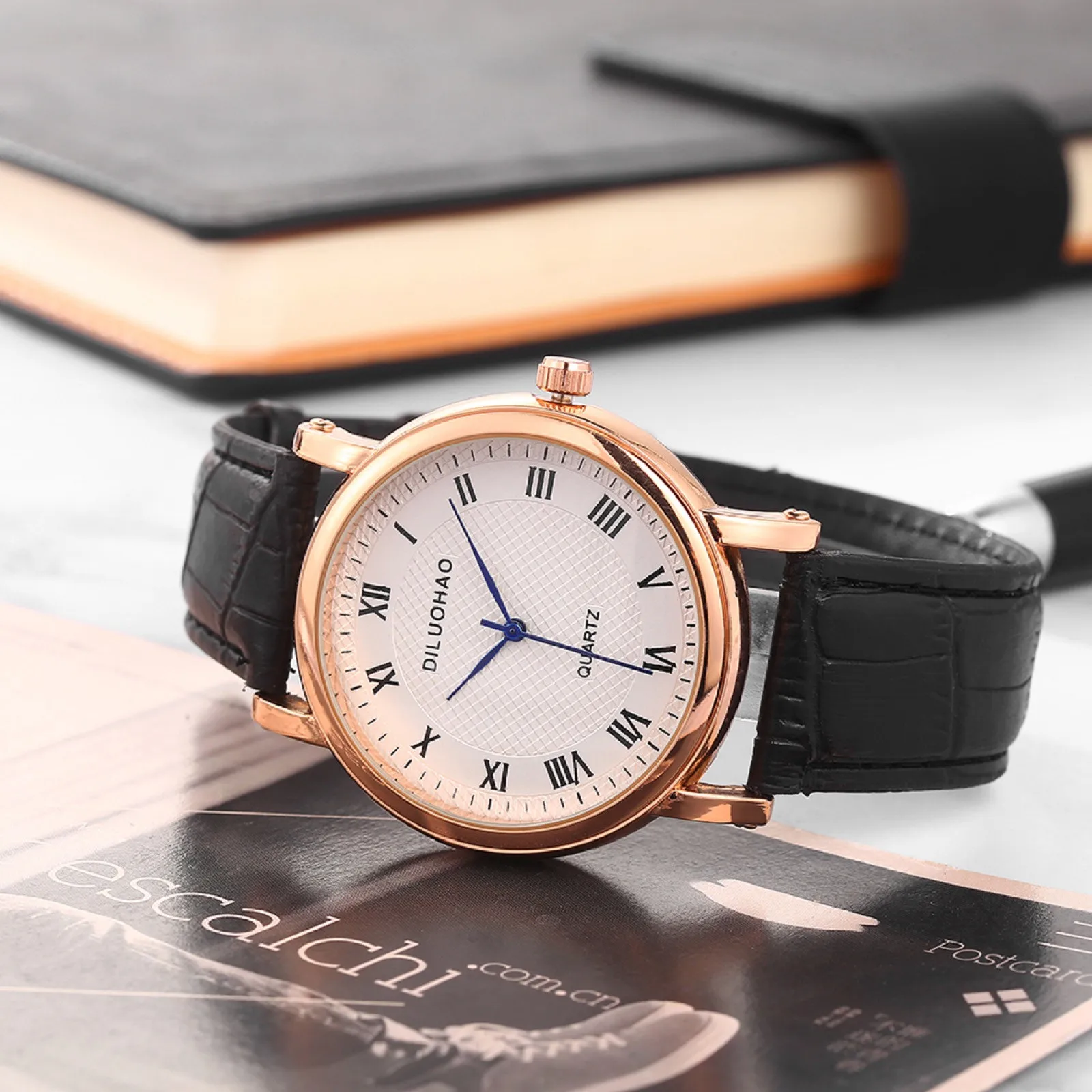 

Women Fashion Watches 2021 Pd627 / Dlh Roman Numeral Scale Imitation Leather Watch Valentines Day Gift Business Reloj Mujer