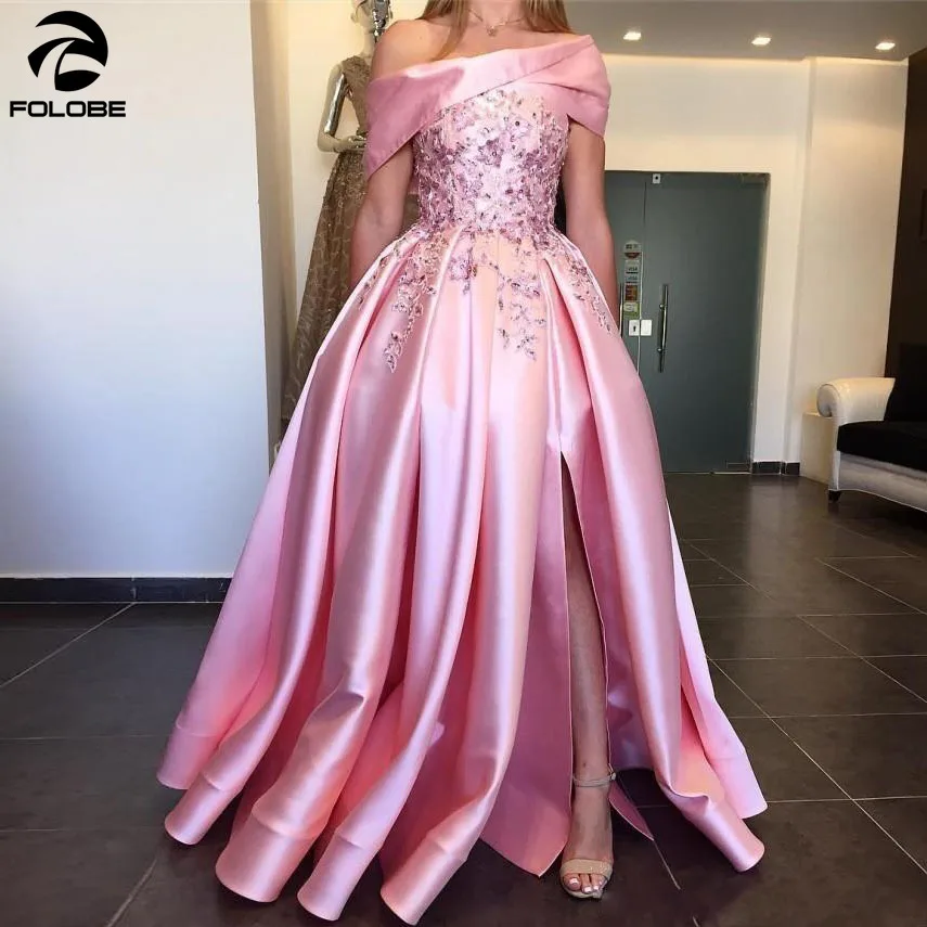 

2020 New Arabic Pink Evening Dresses Long Off The Shoulder Side Split Prom Dress Satin Beads Appliques Long Dubai Party Gowns