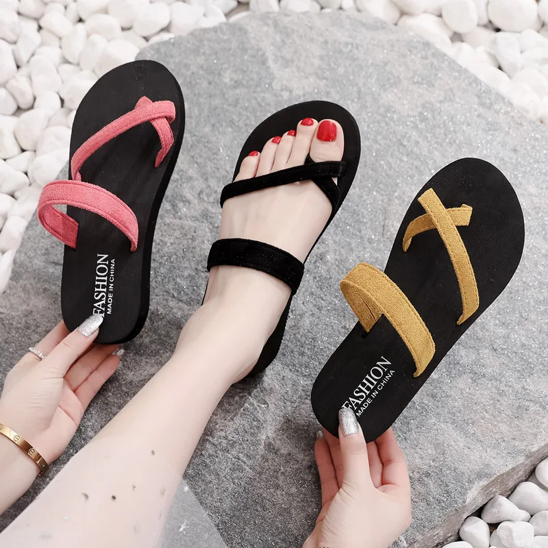 

2022 New Women's Summer Slippers Fashion Open Toe Beach Shoes Comfortable Non-Slip Retro Ladies Flat Flip Flops Женские тапочки