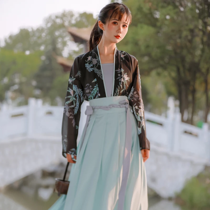 

Summer 2021 Japanese Style Fashion Kimono Black Cardigan Long Skirt Womens Cosplay Costume Loose Long Sleeve Long Dress