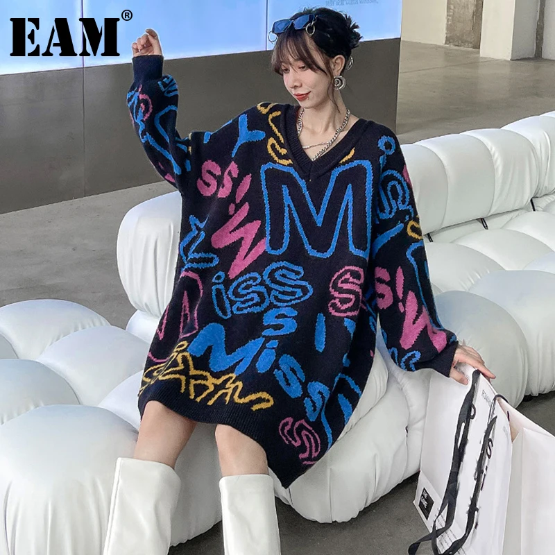 

[EAM] женское трикотажное плотное платье большого размера с v-образным вырезом и длинным рукавом, свободное модное весенне-осеннее 2022 1DE4727