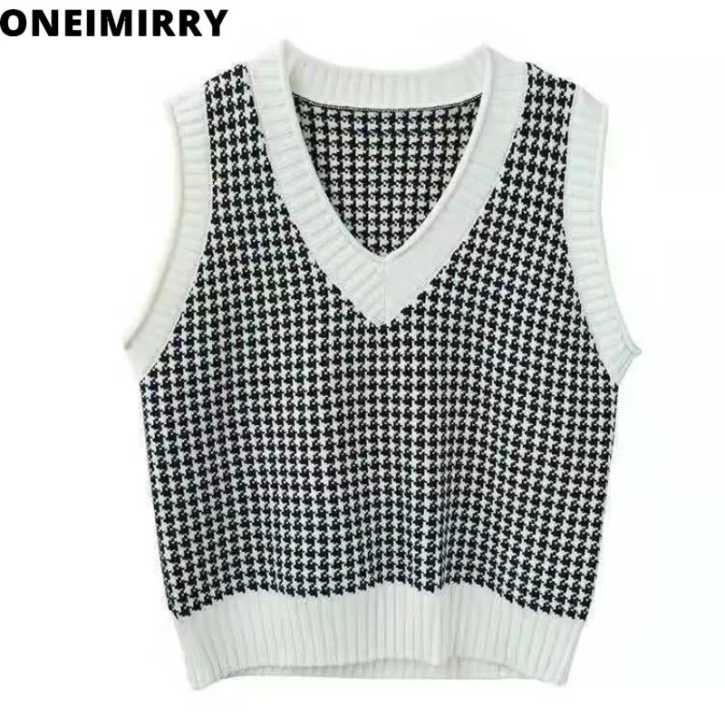 

Waistcoat Women Sweater Vest Winter 2020 Fashion Knitted Plaid Sleeveless Tops Vintage Vest Female Black Red Plus Size Clothing