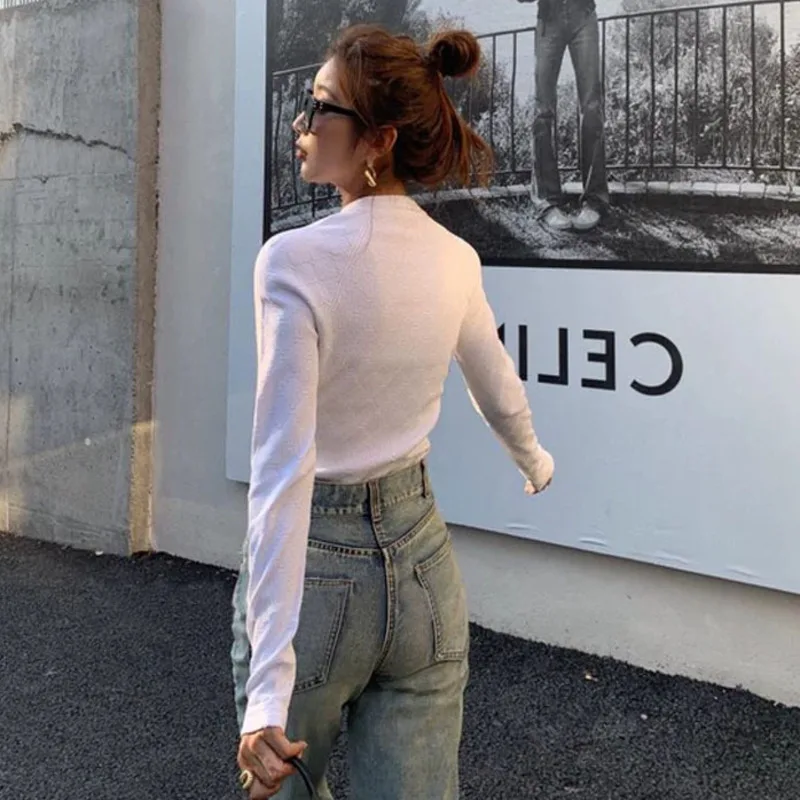 

[DEAT] O-neck Collar Solid White Knittted Gold Button Tight Long Sleeve T-shirt Bottom Y2k Clothes Mall Goth 2021 Spring GX679