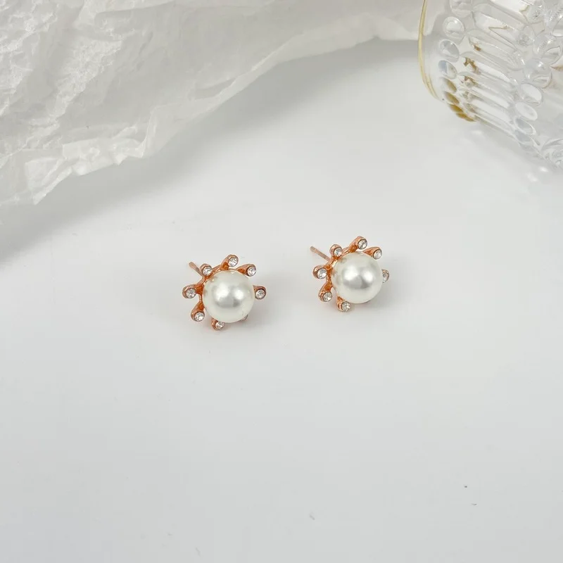 

Серьги-гвоздики с жемчугом Стразы для женщин ювелирные изделия для пирсинга с кристаллами цирконием кольцо для ушей корейские модные аксес...