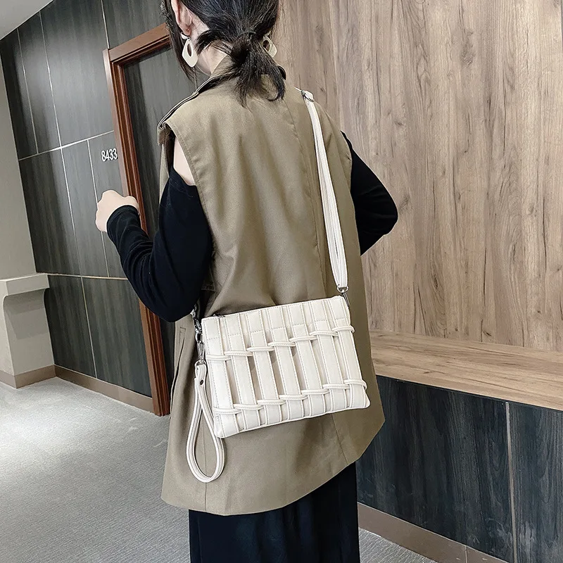 

Fashion New Women Shoulder Bag Solid Color Messenger Handbag Quality PU Casual Chain Crossbody Shoulder Bags Simple Design Bag