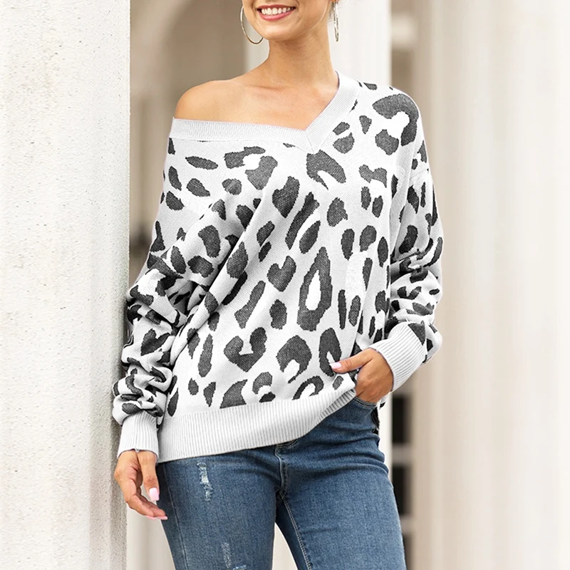 

Women's Sweater Fashion Large Leopard Jacquard V-Neck Sweater White L Size