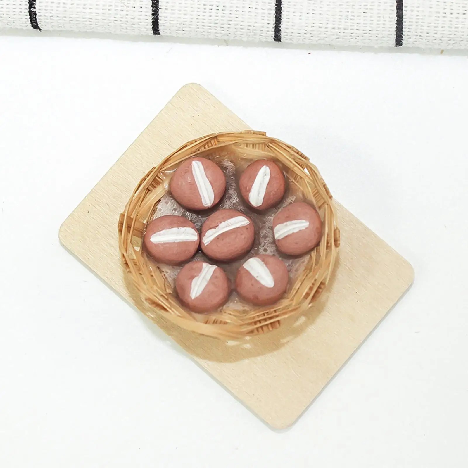 

1/12 Dollhouse Food Play Scene Mini Cream Puff Bread Basket Model Toy DIY Gift