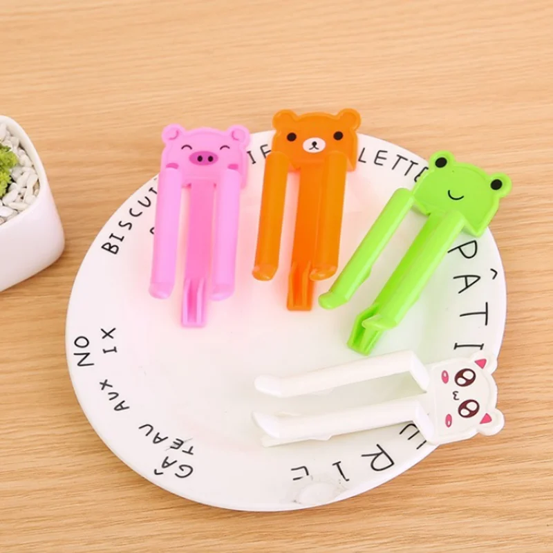 

2pcs / Lot Practical Trash Can Clips Plastic Fixed Garbage Bag Clip Fixed Waste Bin Bag Holder Garbage Clamp