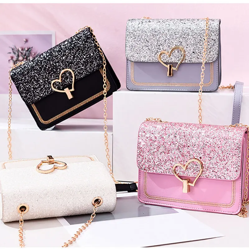 

2019 New Arrival Women Bag Crossbody Bags for Women heart Buckle Handbag Glitter Sequins Chain Shoulder Bag PU Leather Handbags