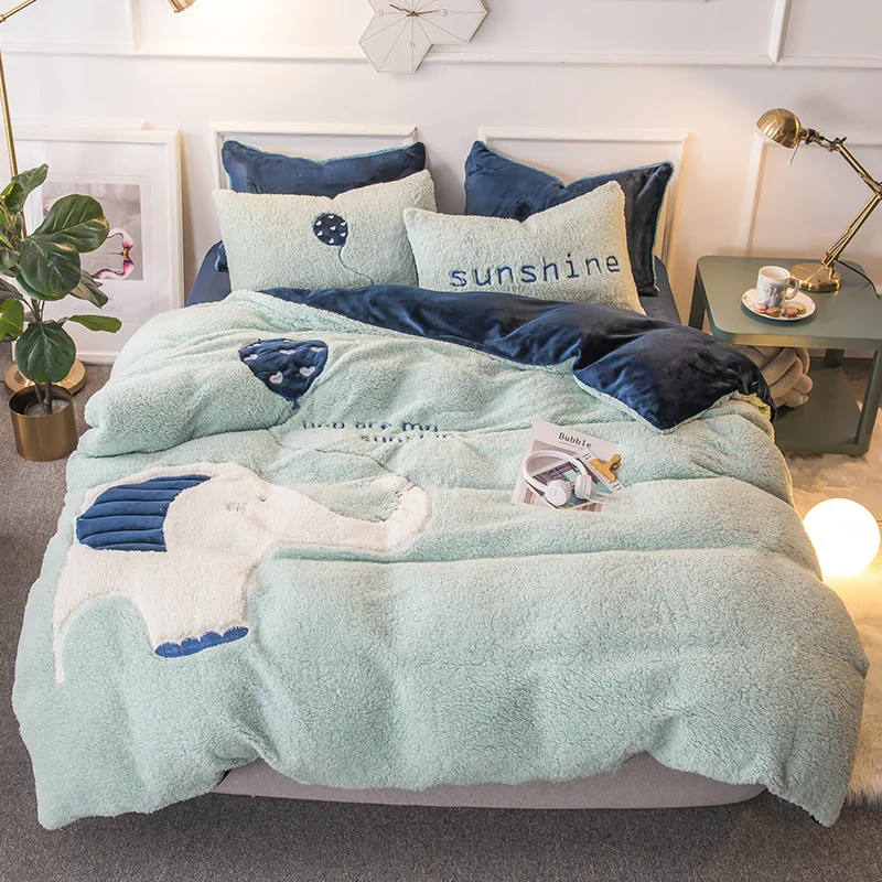

Cartoon Christmas Deer Embroidery Velvet Flannel Child Bedding set Berber Fleece Duvet Cover Bedlinen Bedspread Sheet Pillowcase