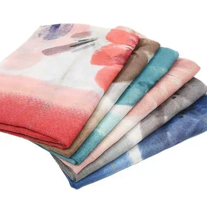 Рисунок 5 - Женский головной платок с принтом 90*180 см