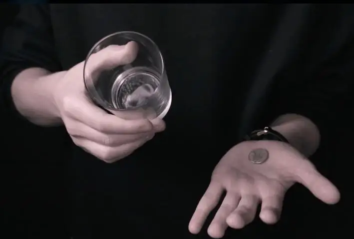

Catch by Vanishing Inc Magic Tricks - No gimmicks