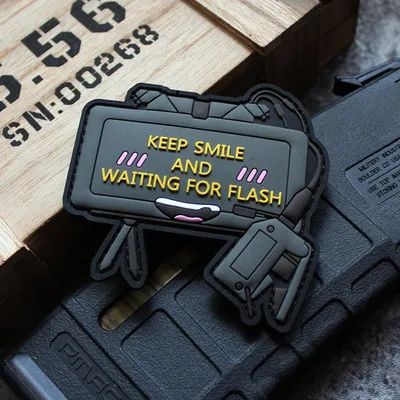 Q Version of the Weapon 3D Patches Keep Smiling Waiting for PVC Armband Patch Stickers Flashing Thunder Lightning Outdoor Badge - купить по