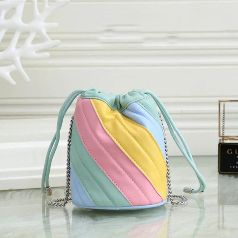 

Luxury Mini Bucket Women's Bag Leather Tote Bag Fashionable Women's Messenger Heart Shape Suture High Quality Chain Shoulder Bag