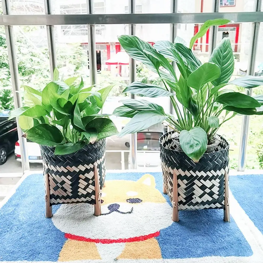 

Hand-woven Bamboo Plant Pots with Four Legs Patchwork Wicker Flower Basket Holder Home Garden Potted Plant Decorative Flower Pot