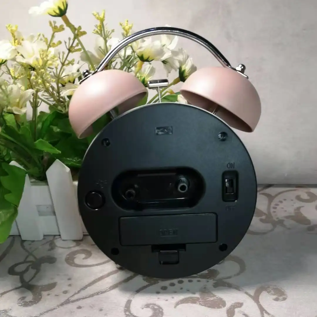 

Simple Cartoon Alarm Clocks Kids Metal Modern Boys Alarm Clocks Student Creative Despertador Infantil Bedroom Decoration DM50AC