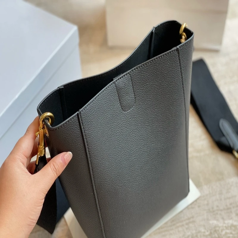 

2021 fashion new bucket bag shopping bag casual all-match diagonal shoulder bag