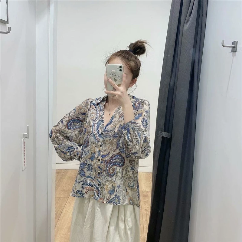 

YOSIBCD Women 2021 Fashion Paisley Print Loose Chiffon Blouses Vintage Long Sleeve Button-up Female Shirts Chic Tops